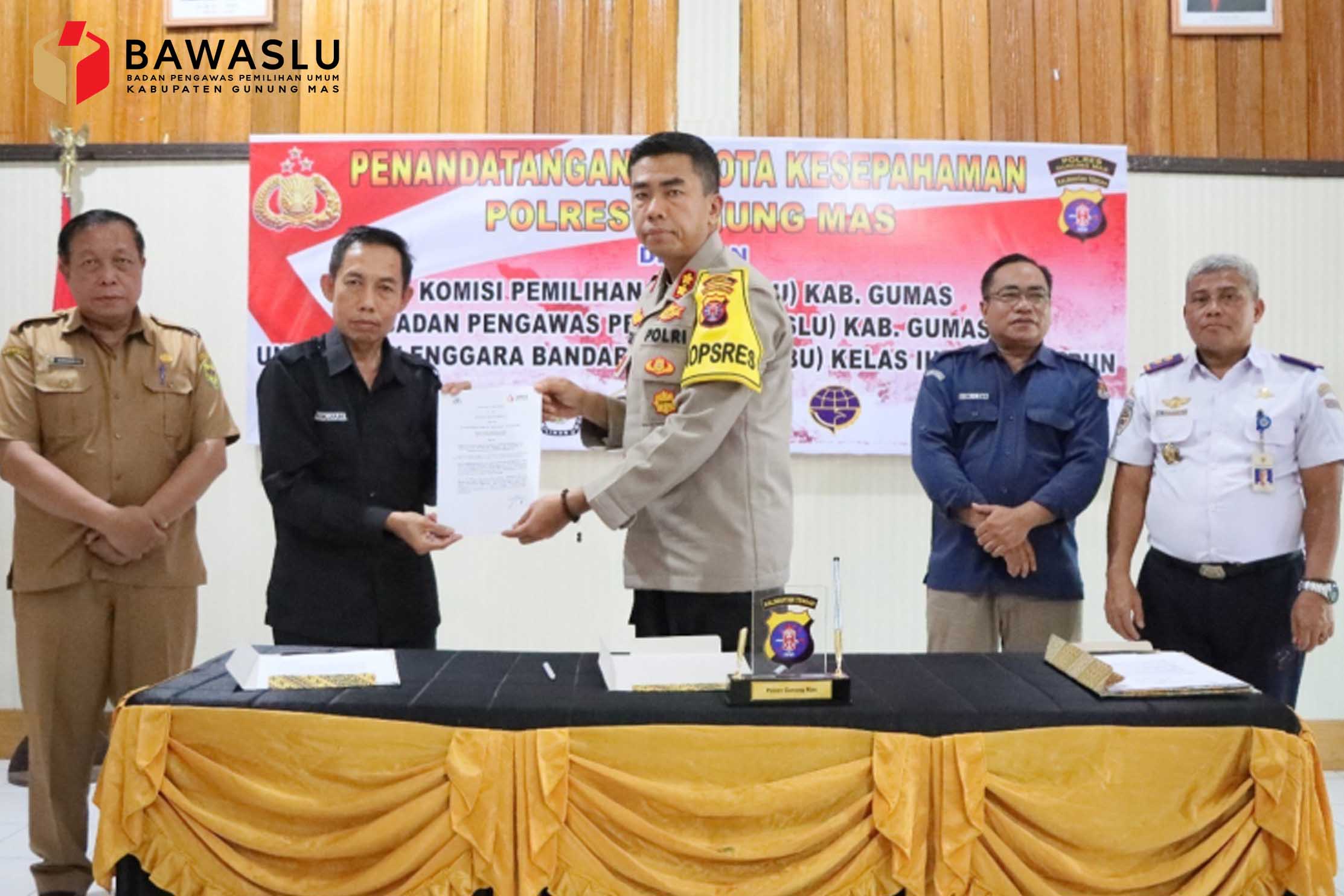 Penandatanganan Nota Kesepahaman Penyelenggaraan/Pengawalan Pemilu 