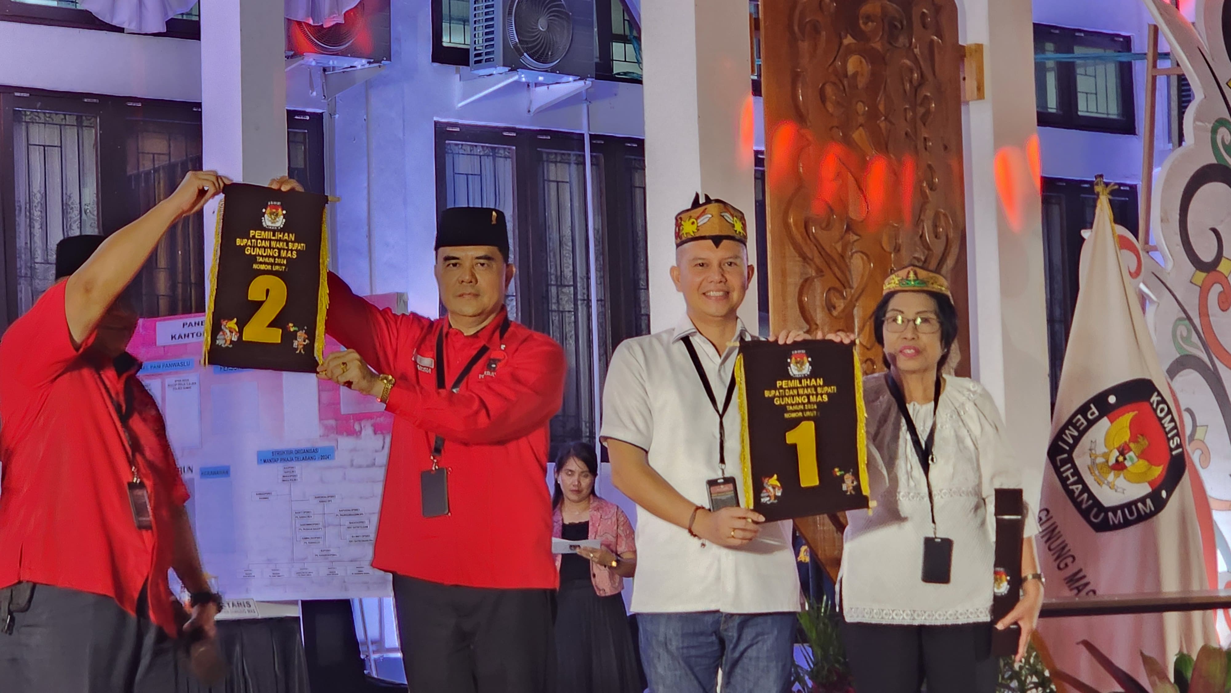 Rapat Pleno Terbuka Pengundian dan Penetapan Nomor Urut Serta Deklarasi Pilkada Damai Paslon Bupati dan Wakil Bupati Pada Pilkada Tahun 2024