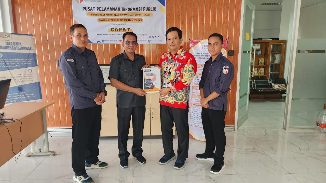 Bawaslu Gunung Mas Serahkan Laporan Pengelolaan JDIH Tahun 2024