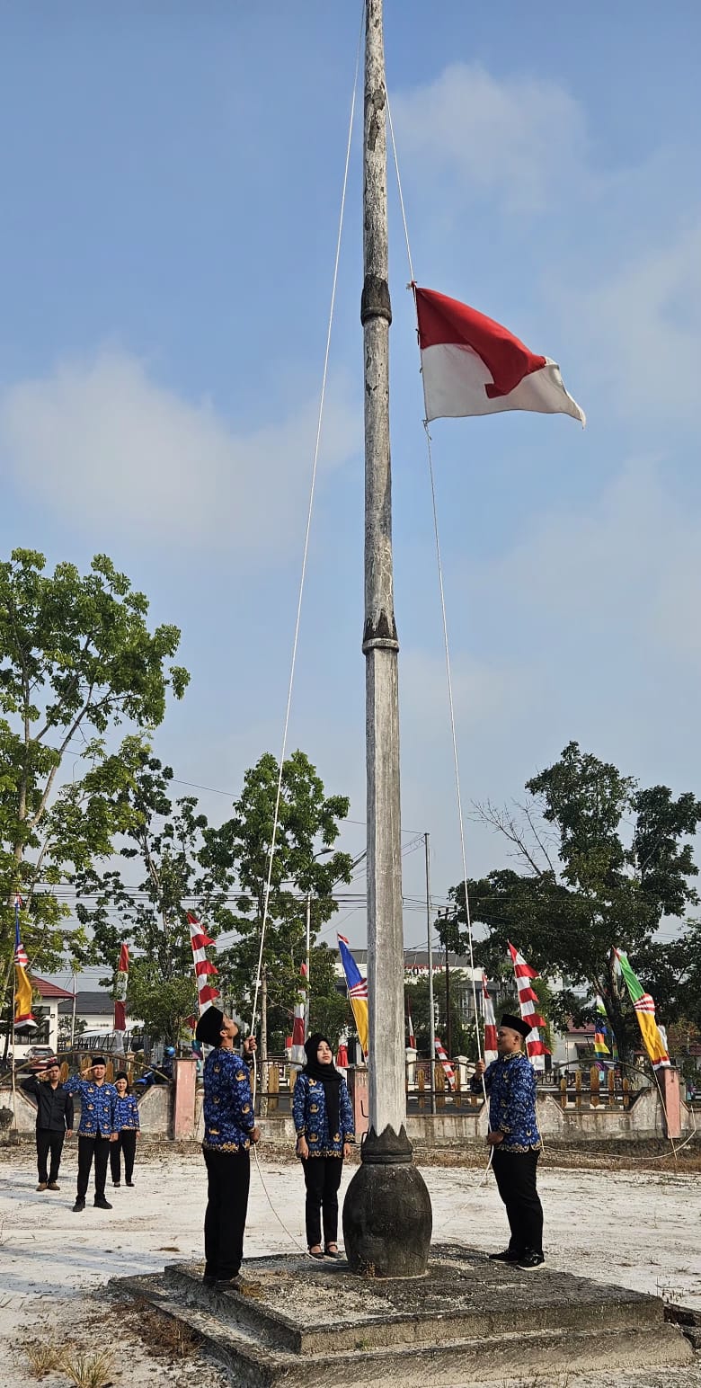 Bawaslu Kabupaten Gunung Mas Gelar Upacara Peringatan HUT Kemerdekaan Republik Indonesia ke-81