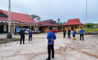 Badan Pengawas Pemilihan Umum (Bawaslu) Kabupaten Gunung Mas melaksanakan upacara peringatan Hari Lahir Pancasila di halaman Kantor Bawaslu Kabupaten Gunung Mas, Senin (2/6/2025) pagi. 